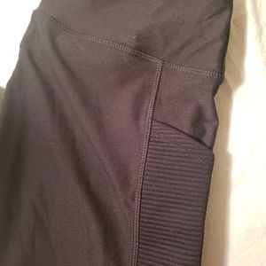 Cali Active Size Large black Leggings